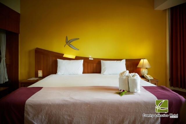 Country Lake View Hotel Suphan Buri Eksteriør bilde