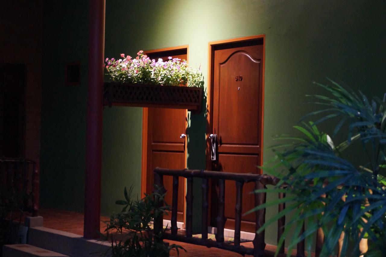 Country Lake View Hotel Suphan Buri Eksteriør bilde