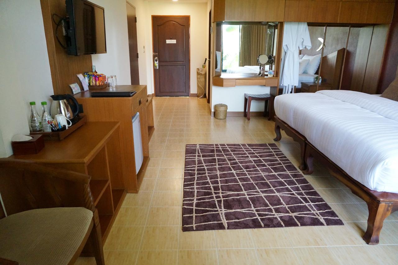 Country Lake View Hotel Suphan Buri Eksteriør bilde